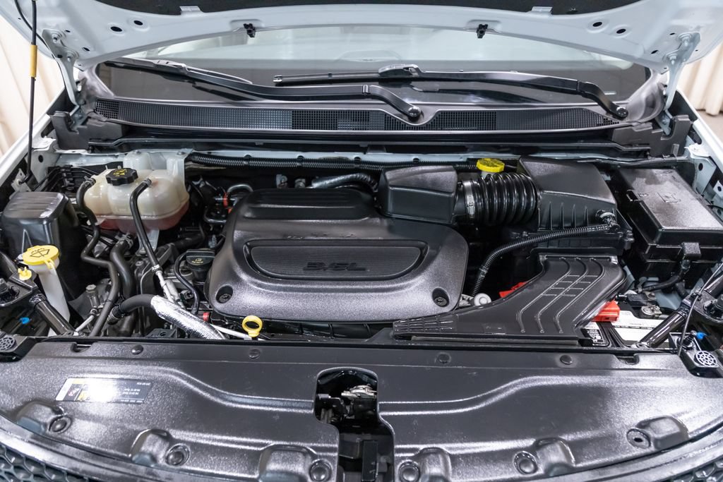Used 2019 Chrysler Pacifica Limited FWD image 23