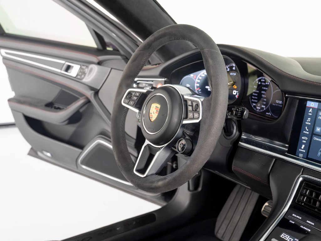 Certified 2020 Porsche Panamera GTS AWD/4WD image 38