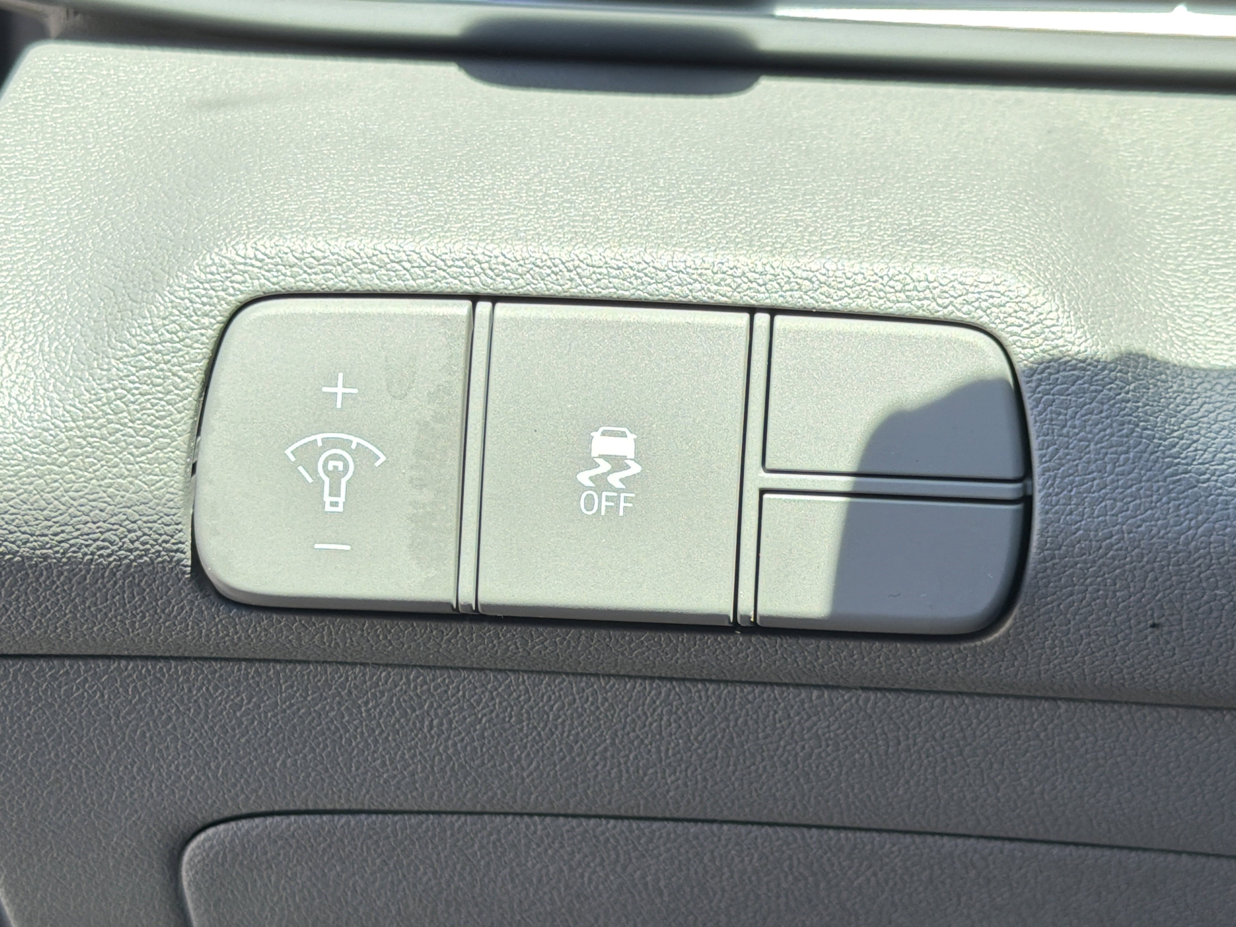New 2026 Hyundai Elantra SEL Sport FWD image 14