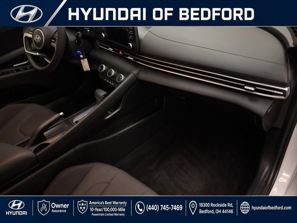 Used 2026 Hyundai Elantra SE w/ Cargo Package FWD image 26