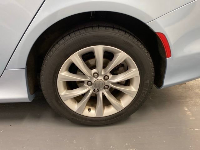 Used 2015 Chrysler 200 C FWD image 30