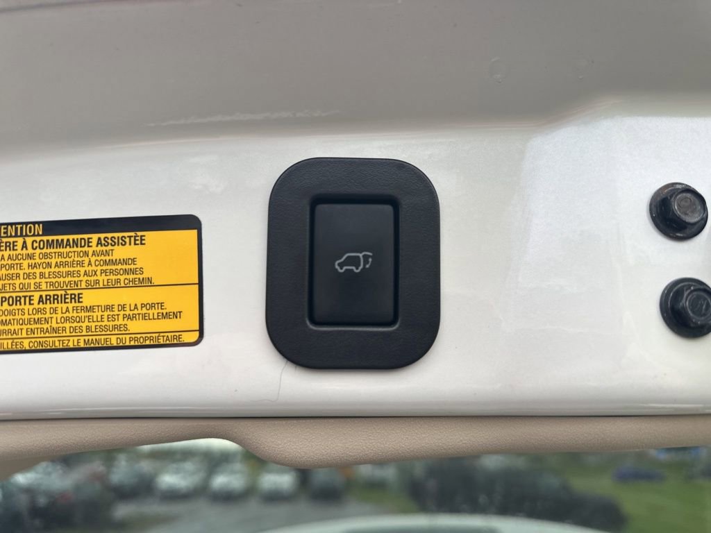 Used 2012 Toyota Venza Limited w/ Tow Pkg AWD/4WD image 11