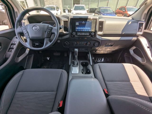 Used 2022 Nissan Frontier SV w/ Technology Package image 18