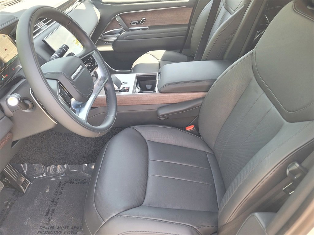 New 2025 Land Rover Range Rover SE image 12