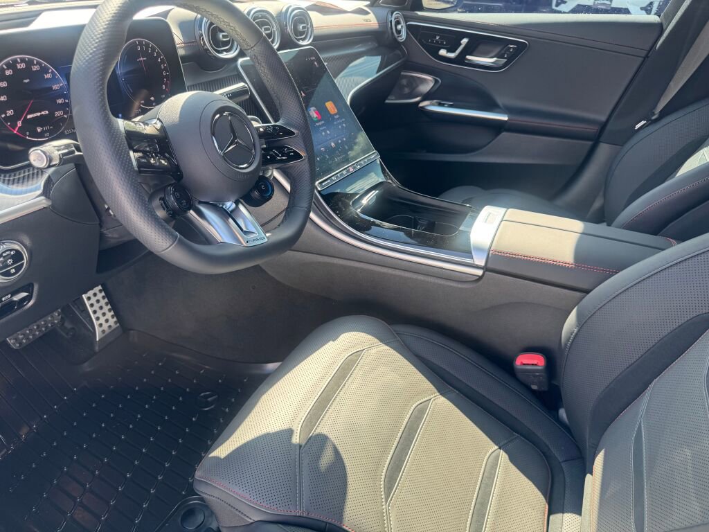 Used 2025 Mercedes-Benz C 63 AMG S image 9