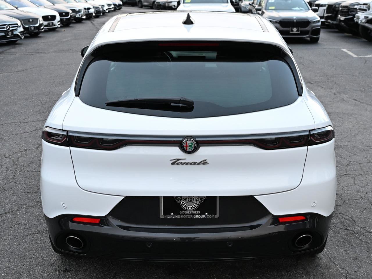 Used 2024 Alfa Romeo Tonale Veloce w/ Active Assist Package image 9