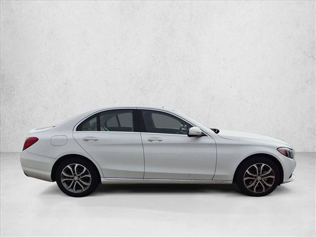 Used 2015 Mercedes-Benz C 300 4MATIC Sedan image 4