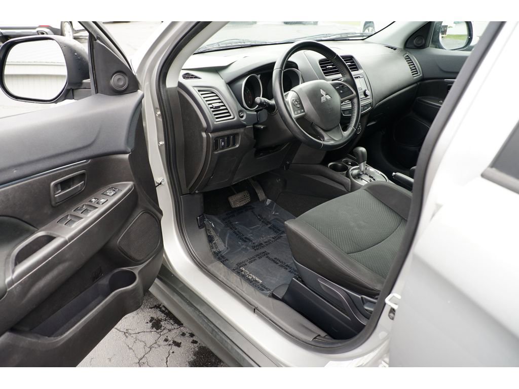 Used 2015 Mitsubishi Outlander Sport ES image 13