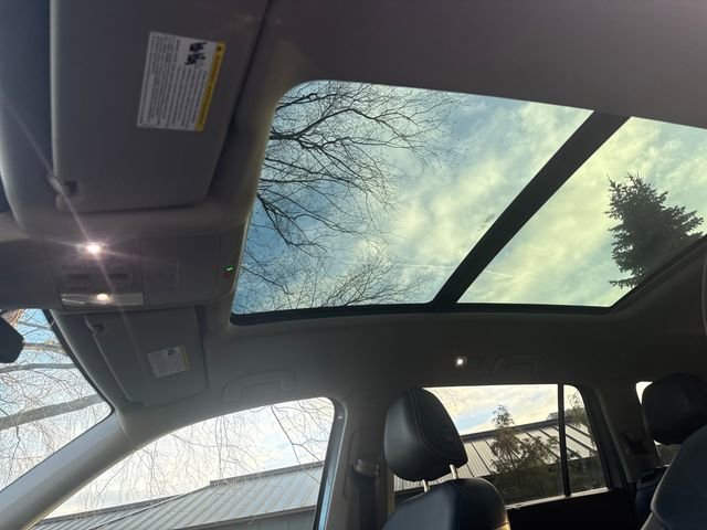 Used 2021 Volkswagen Atlas SEL Premium image 30