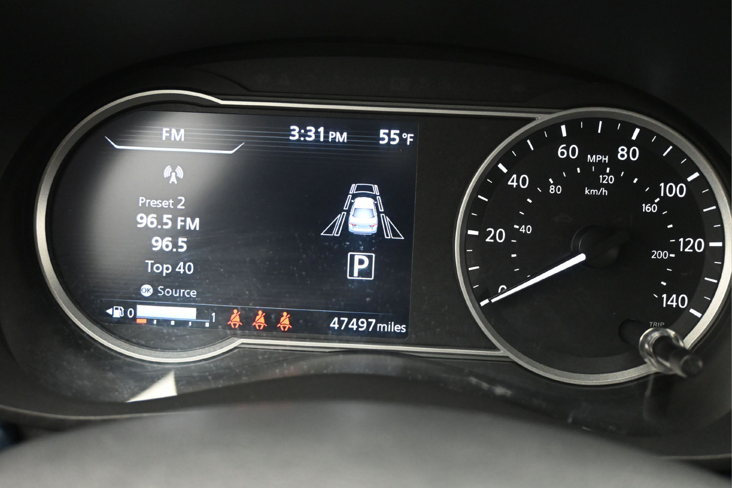 Used 2025 Nissan Versa SV FWD image 8