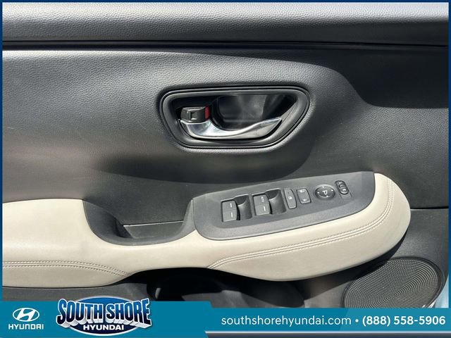 Used 2023 Honda HR-V LX image 17