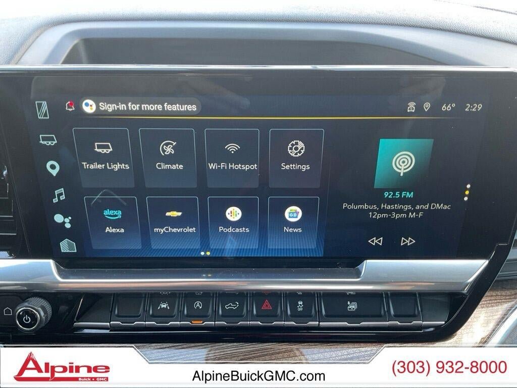Used 2025 Chevrolet Silverado 1500 LT AWD/4WD image 17