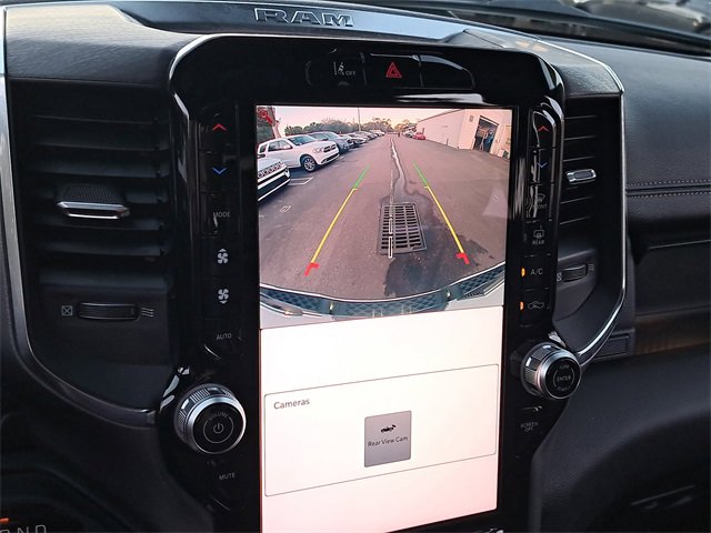 Used 2025 RAM 1500 Laramie image 27