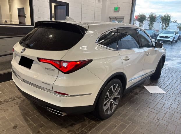 Used 2022 Acura MDX SH-AWD w/ Technology Package image 7