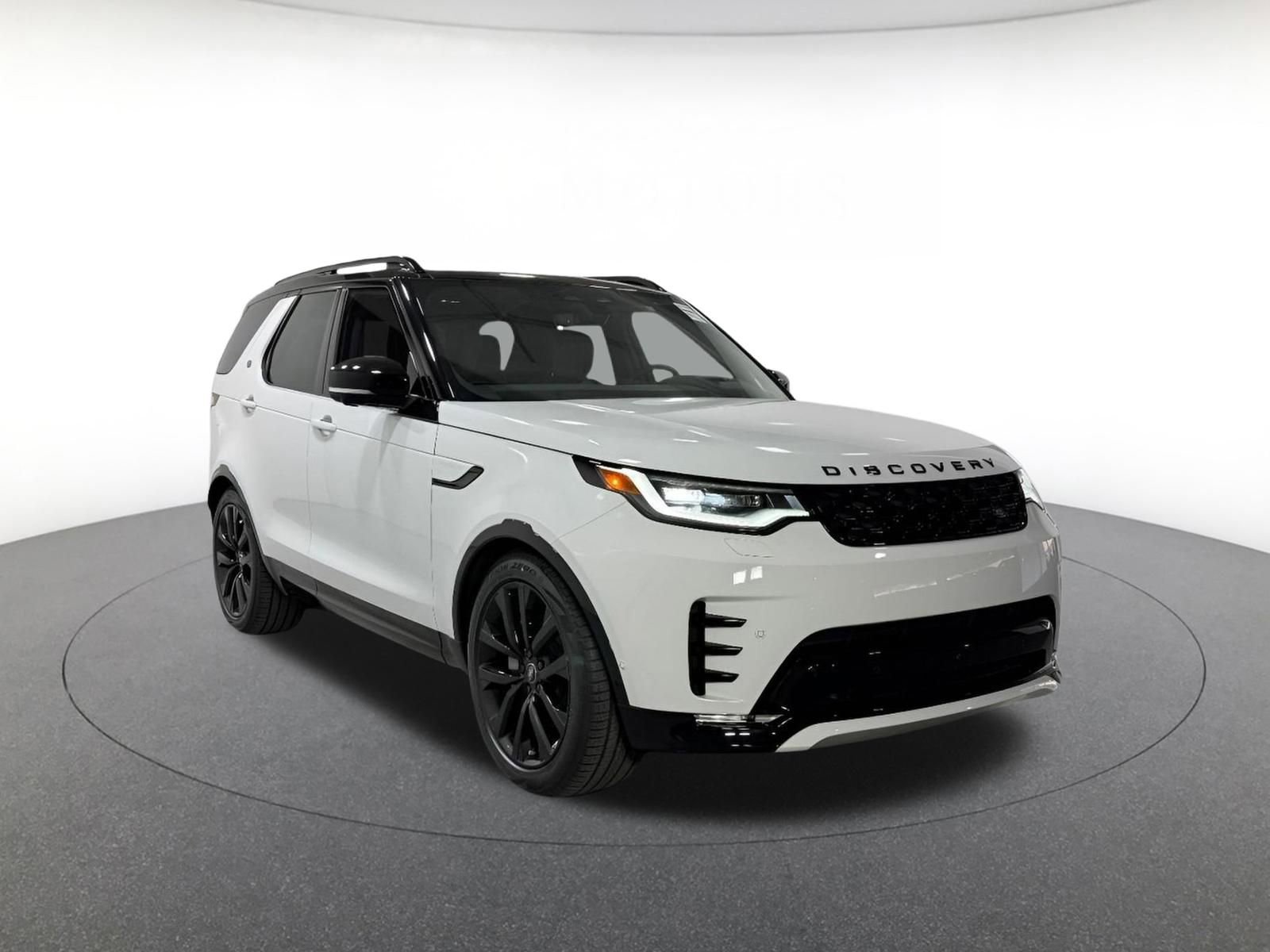 New 2026 Land Rover Discovery Dynamic SE image 6