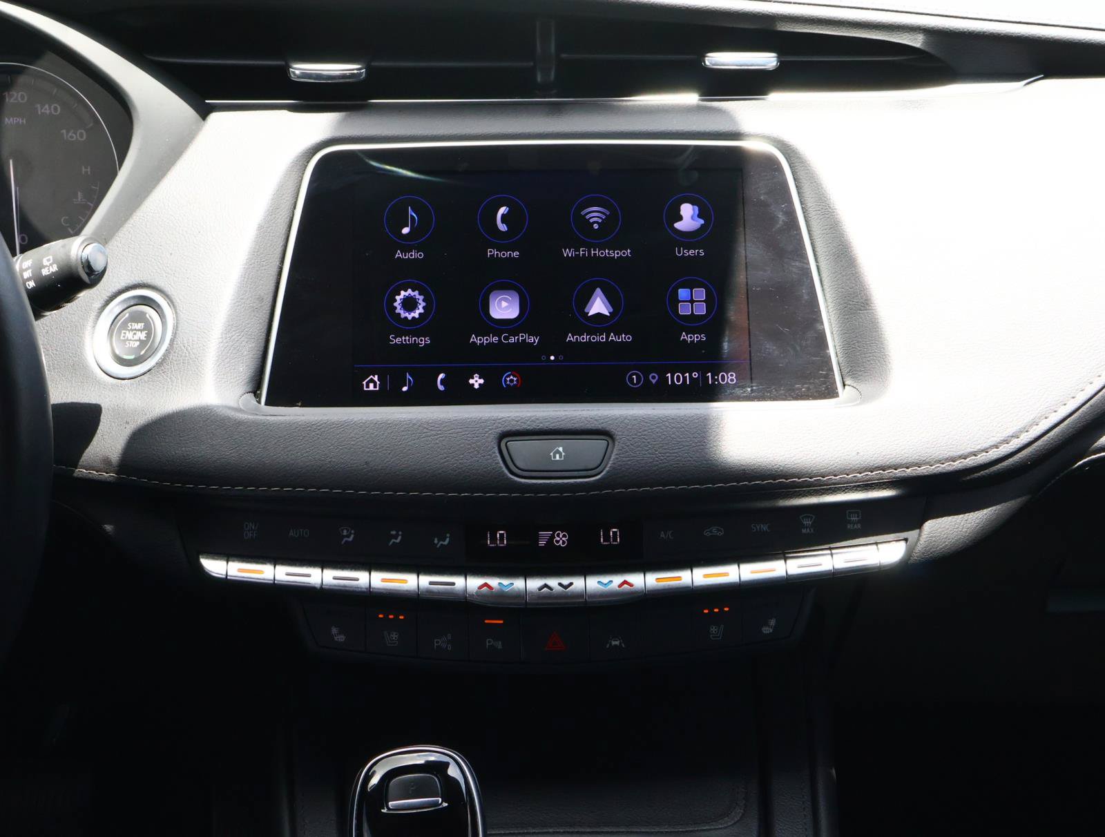 Used 2022 Cadillac XT4 Premium Luxury w/ Technology Package FWD image 16