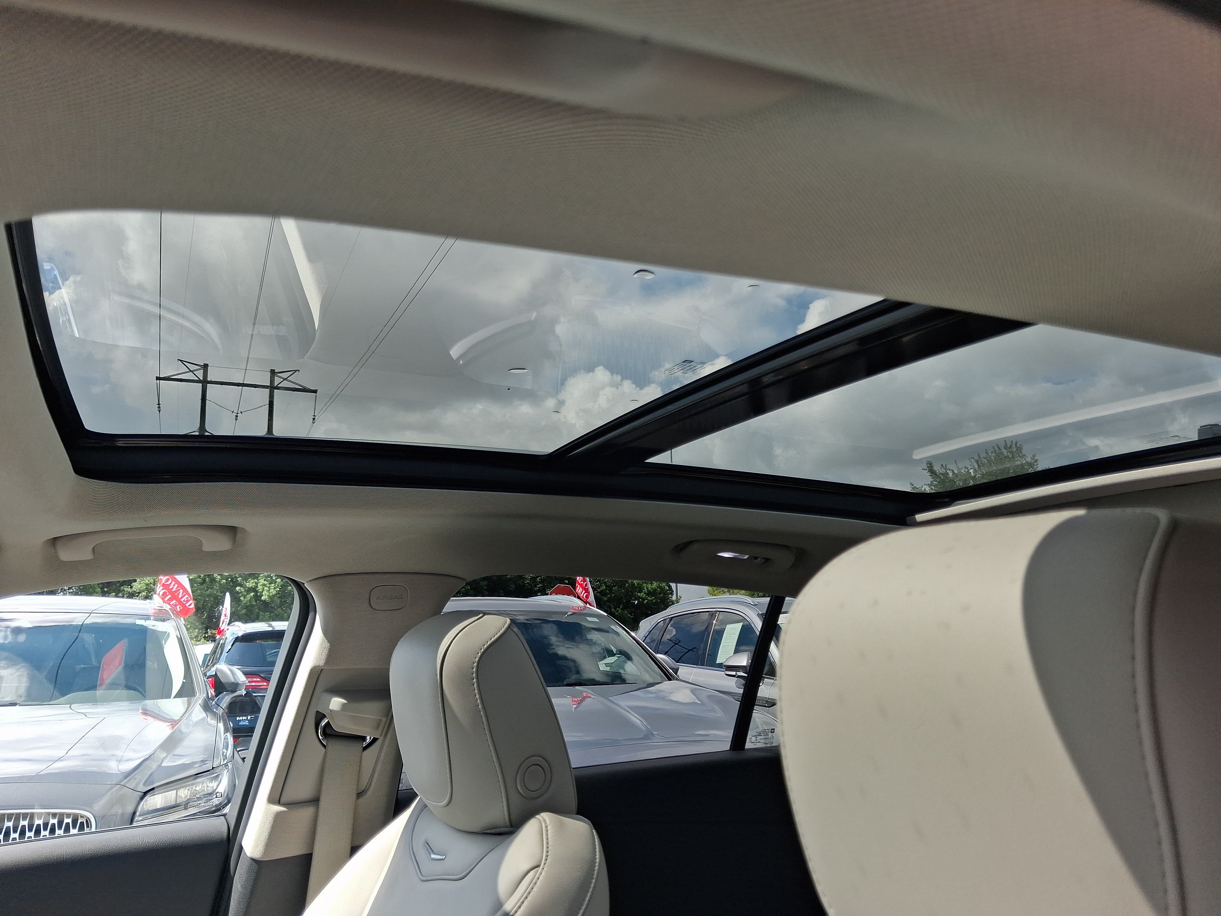 Used 2019 Cadillac XT4 Premium Luxury w/ Enhanced Visibility Package FWD image 13