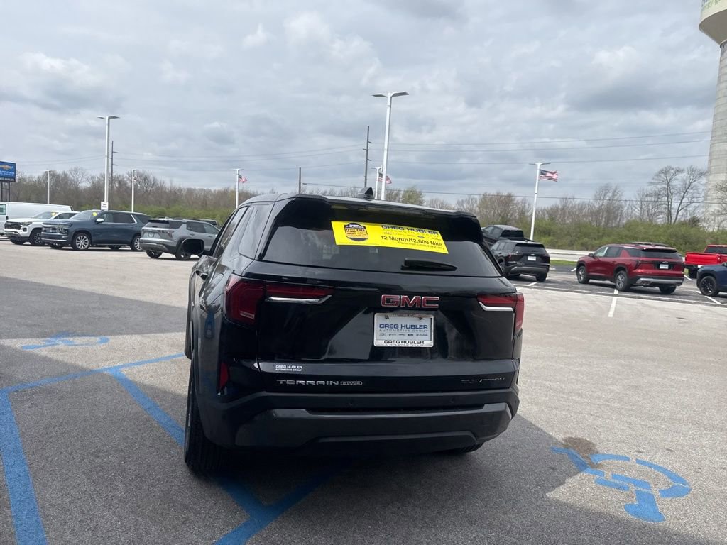 Used 2025 GMC Terrain Elevation image 18