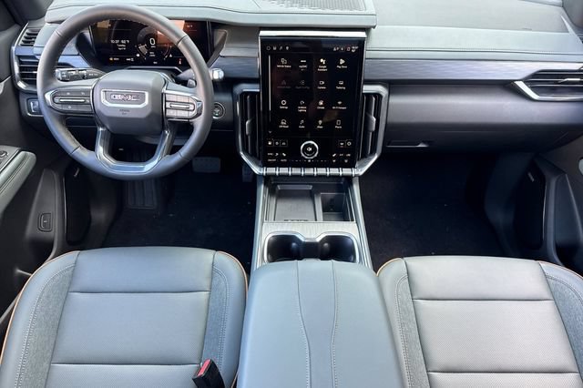 Used 2026 GMC Acadia AT4 AWD/4WD image 13