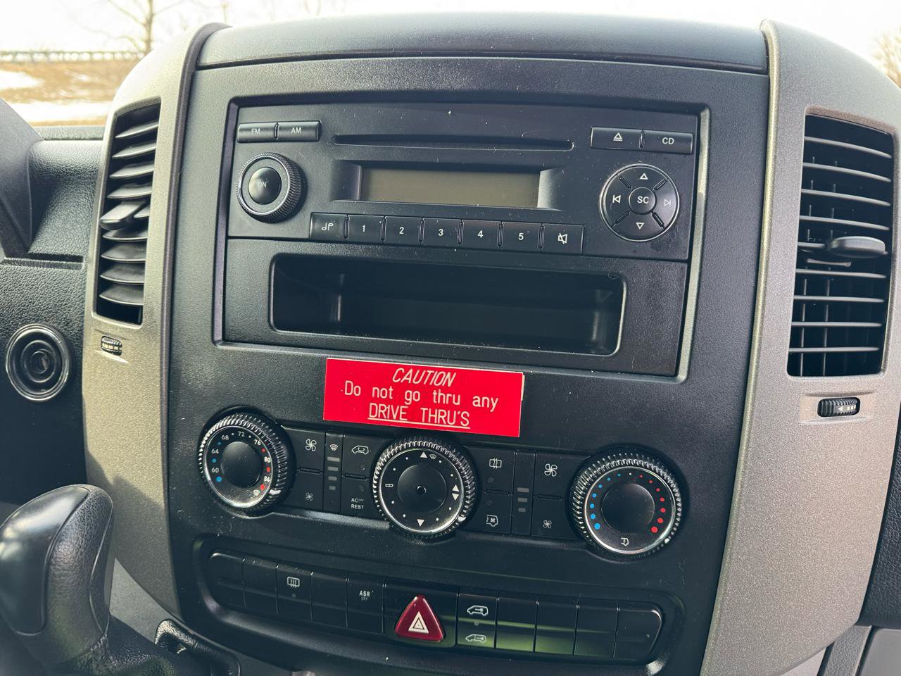 Used 2007 Dodge Sprinter 2500 w/ Cooling Group image 21