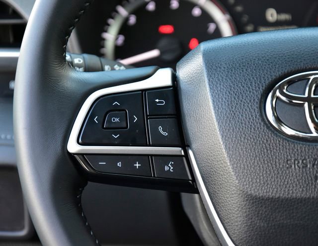 Used 2023 Toyota Highlander LE image 20