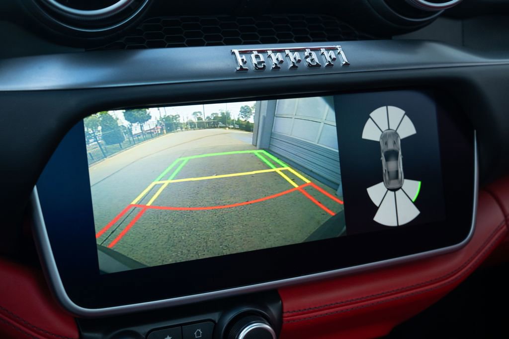 Used 2019 Ferrari Portofino image 45