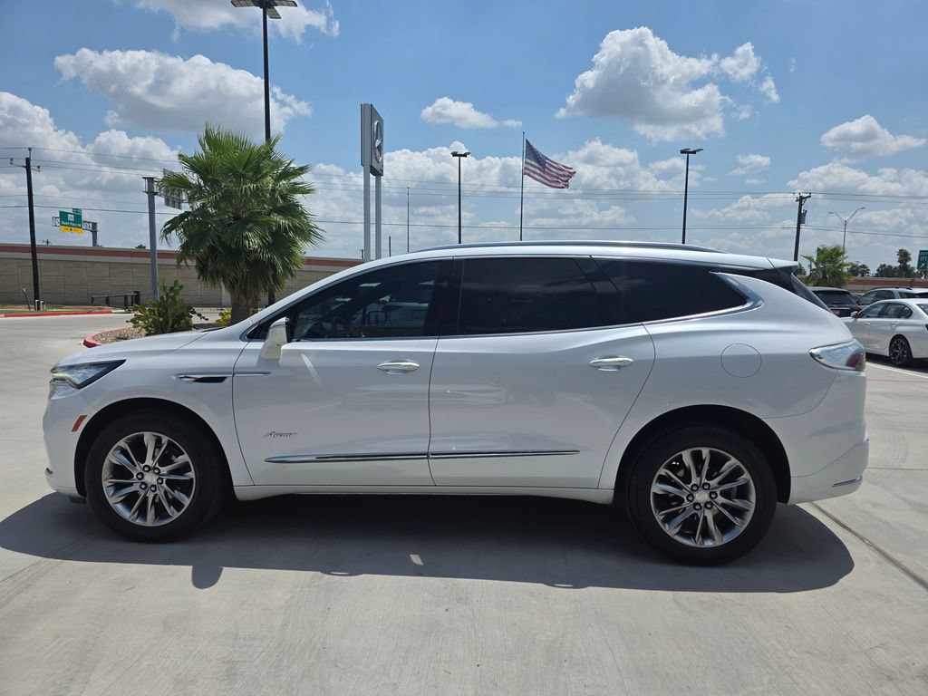 Used 2022 Buick Enclave Avenir FWD image 4