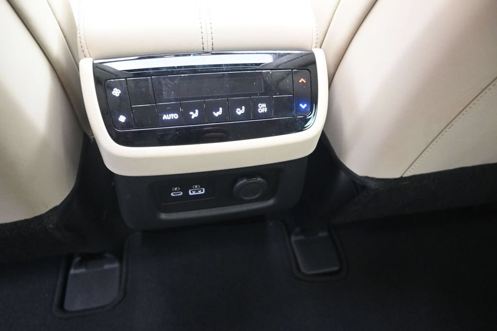 Used 2023 INFINITI QX60 Luxe w/ Cargo Package AWD/4WD image 19