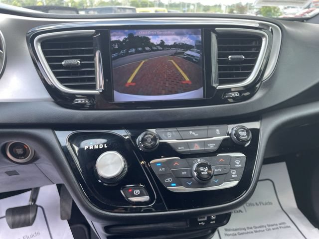 Used 2018 Chrysler Pacifica Touring Plus w/ S Appearance Package FWD image 20