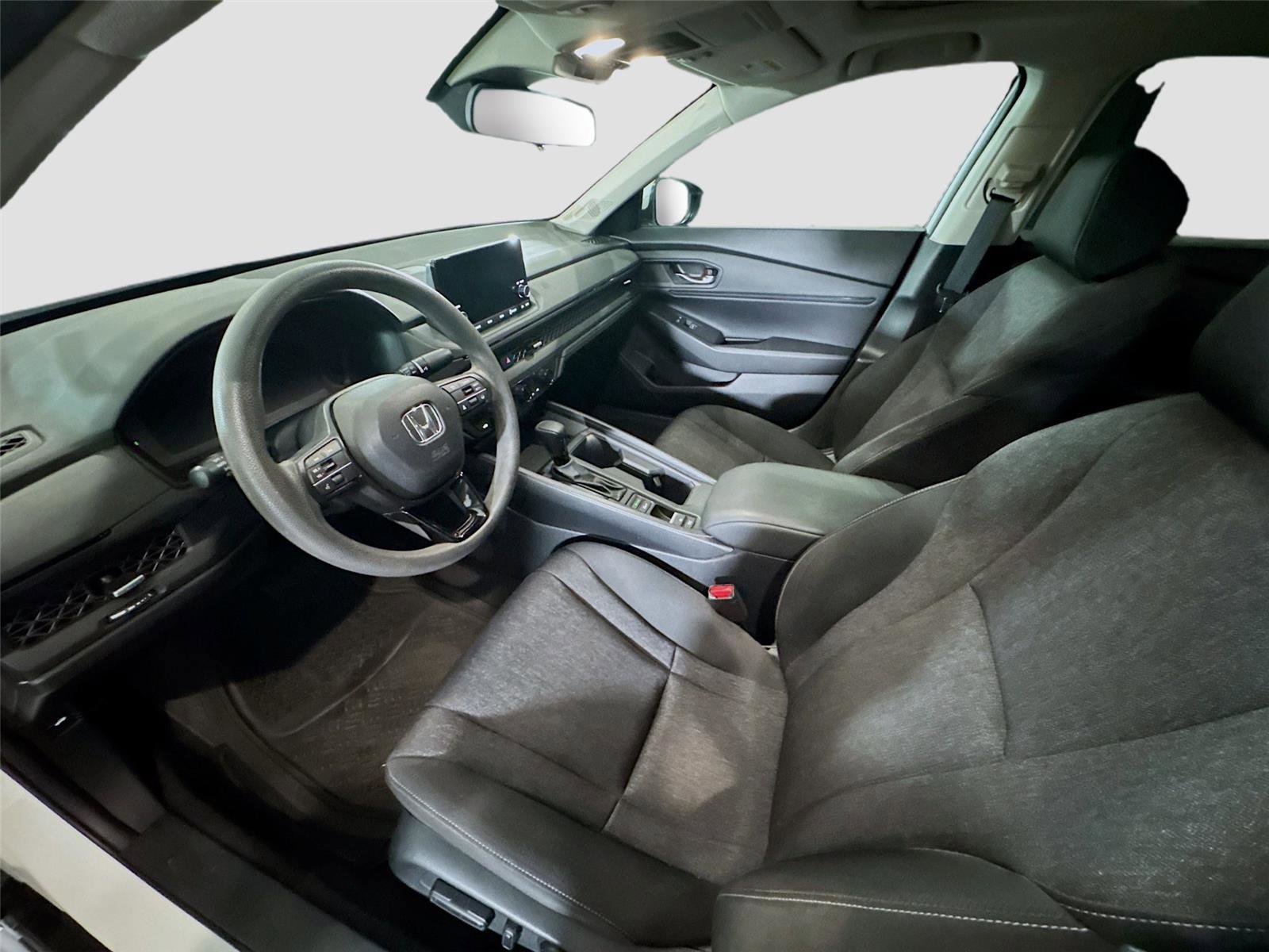 Used 2023 Honda Accord EX image 10