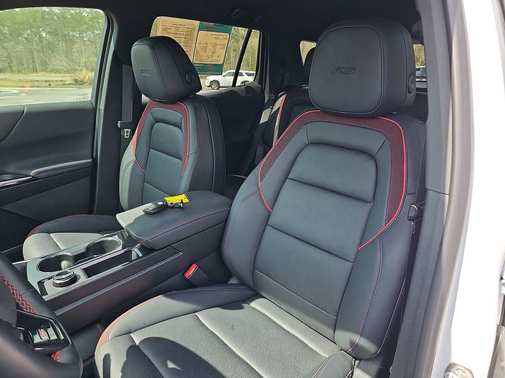 Used 2025 Chevrolet Equinox RS w/ Safety and Technology Package image 19