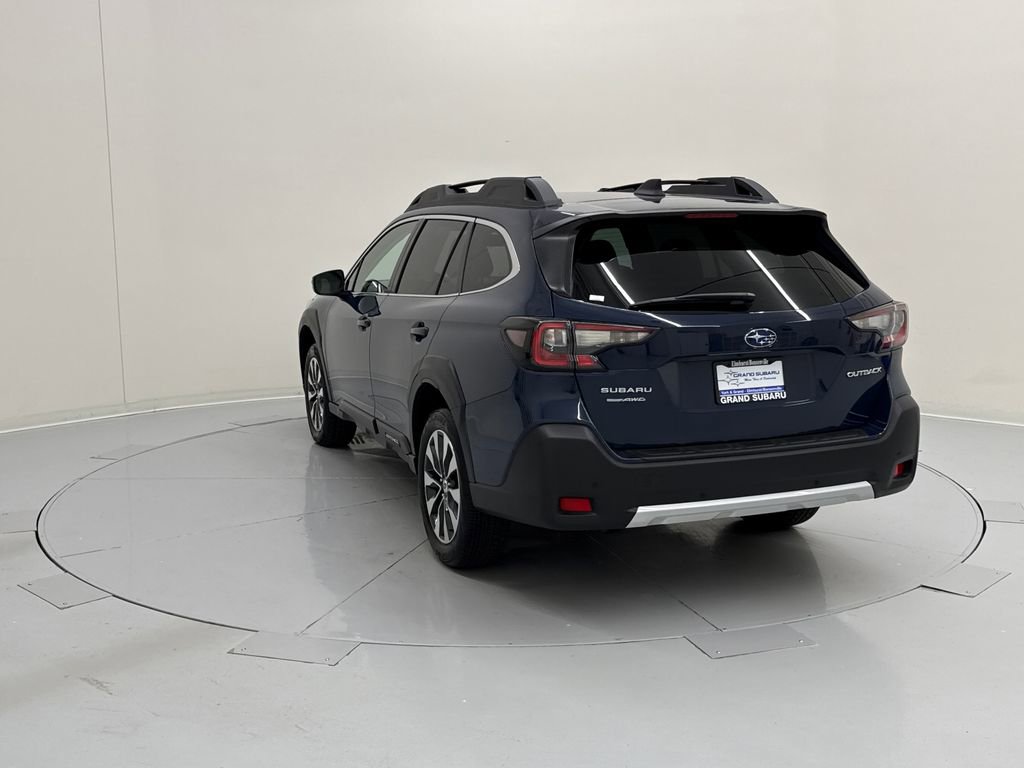 Used 2024 Subaru Outback Limited AWD/4WD image 3