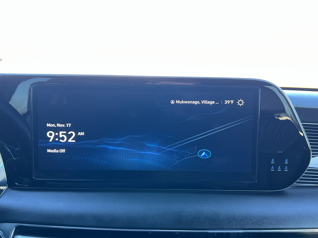 Used 2024 Hyundai Palisade Calligraphy image 25