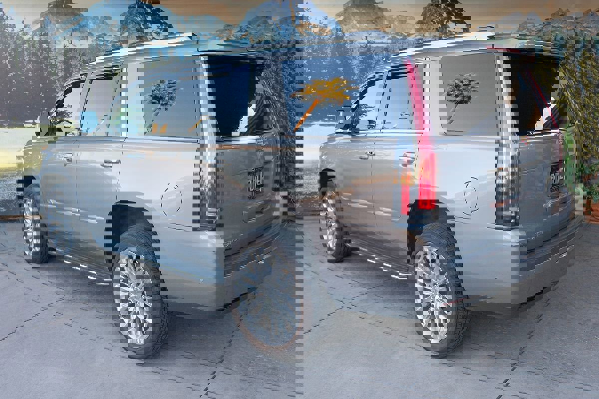 Used 2019 Cadillac Escalade Luxury image 5