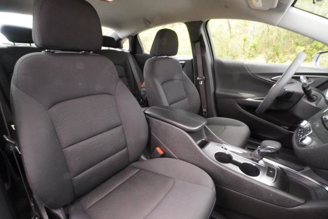 Used 2023 Chevrolet Malibu LT image 25