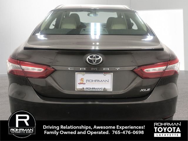 Used 2018 Toyota Camry XLE image 6