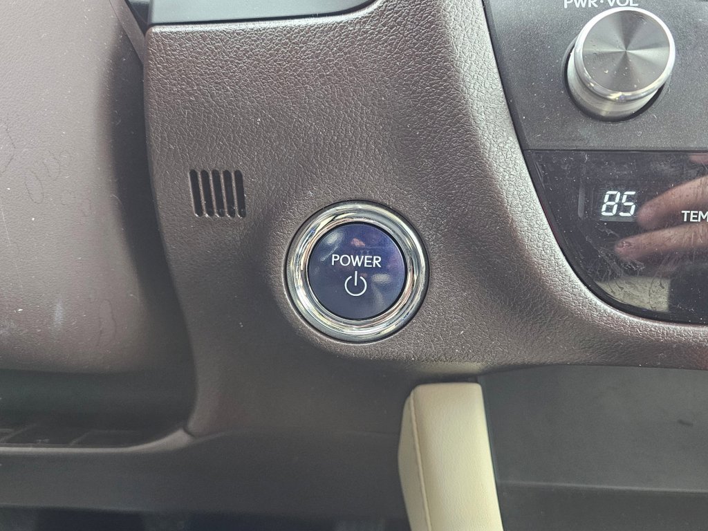 Used 2016 Lexus RX 450h AWD w/ Luxury Package image 9