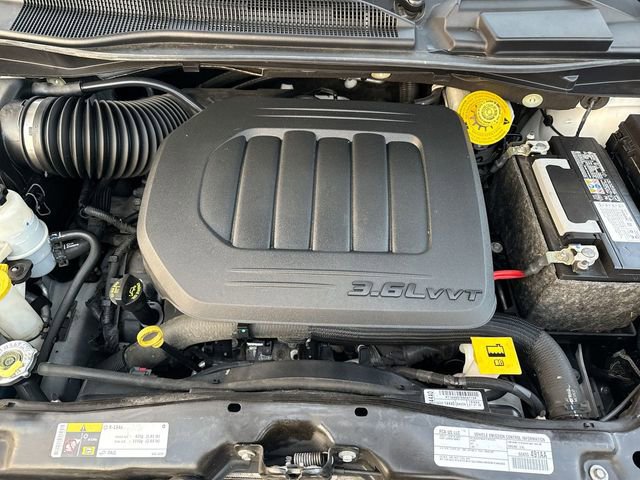 Used 2020 Dodge Grand Caravan SE w/ UConnect Hands-Free Group FWD image 26