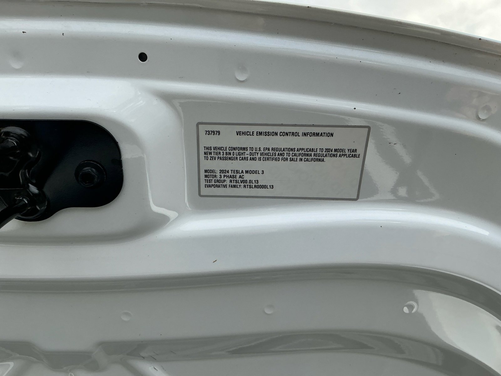 Used 2024 Tesla Model 3 Standard Range image 25