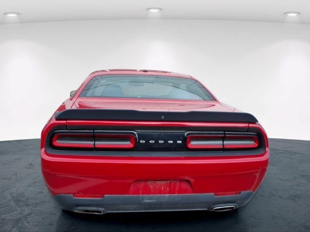 Used 2018 Dodge Challenger SXT w/ Blacktop Package RWD image 11