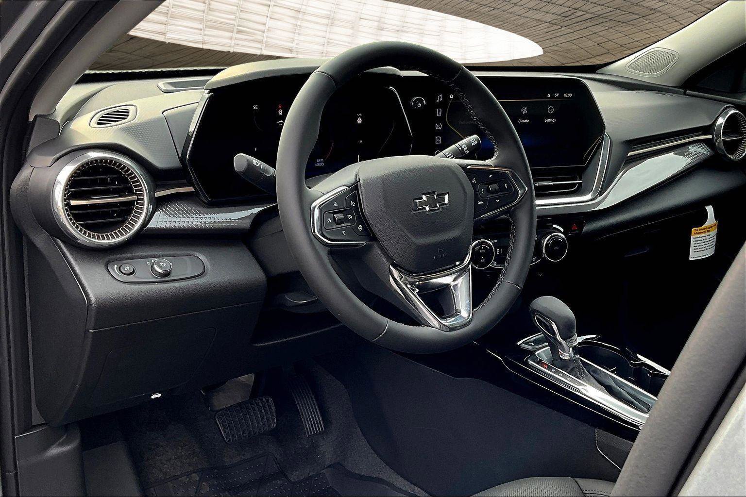 New 2026 Chevrolet Trax ACTIV w/ Sunroof Package image 7