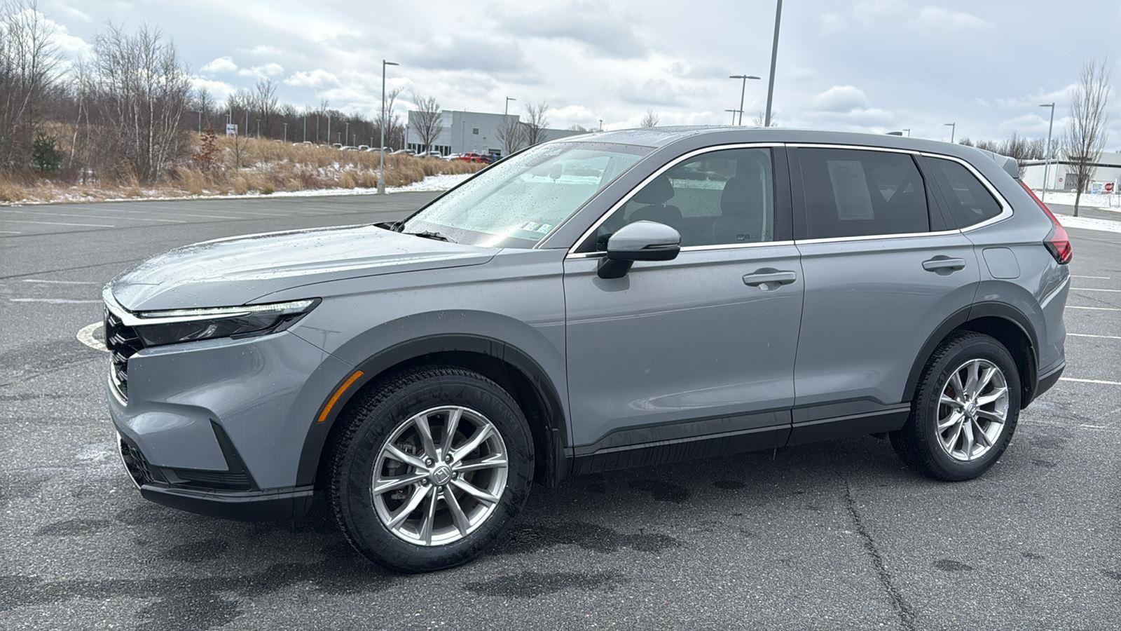 Used 2025 Honda CR-V EX image 12