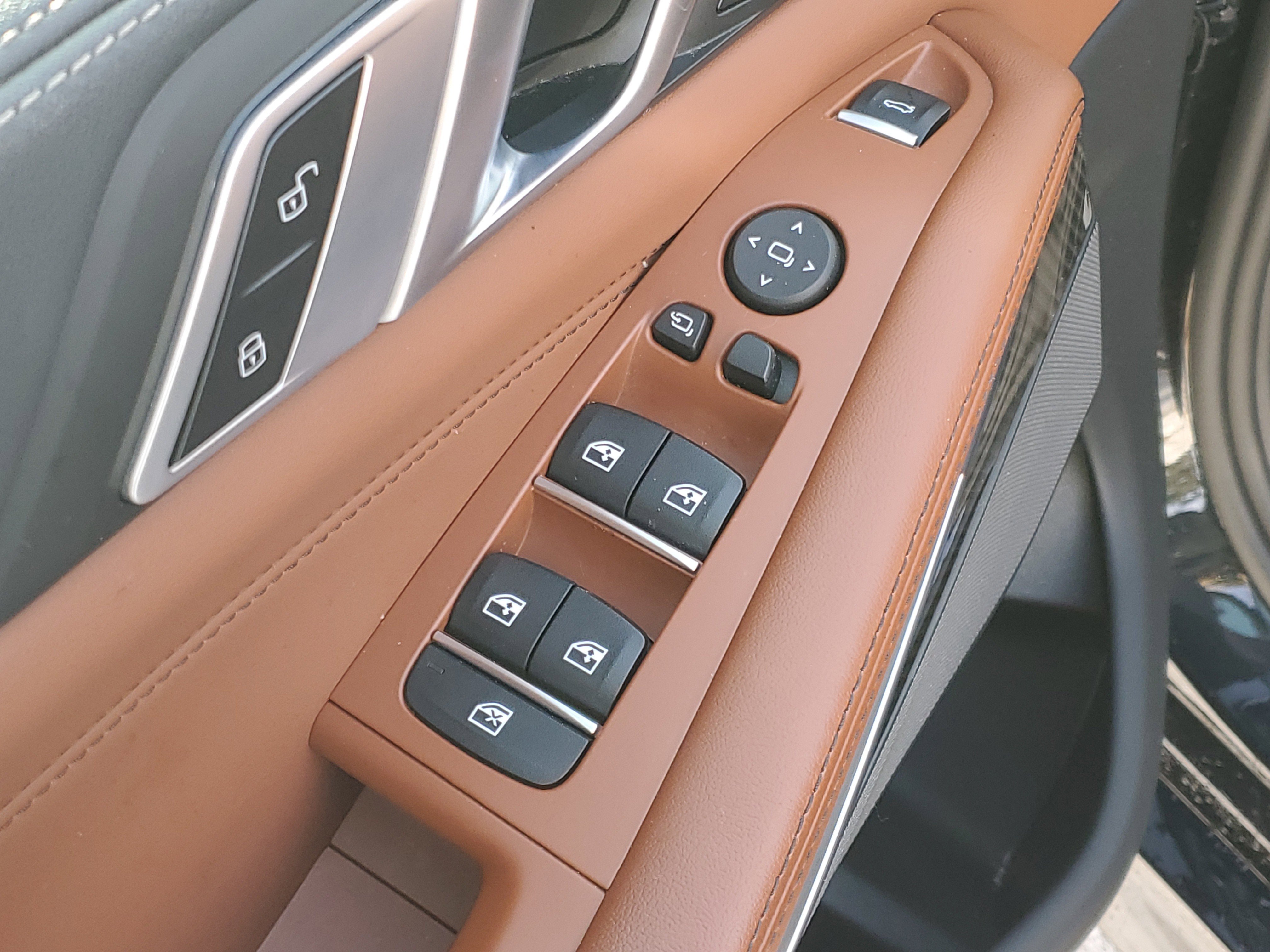 Certified 2025 BMW X5 M60i image 6