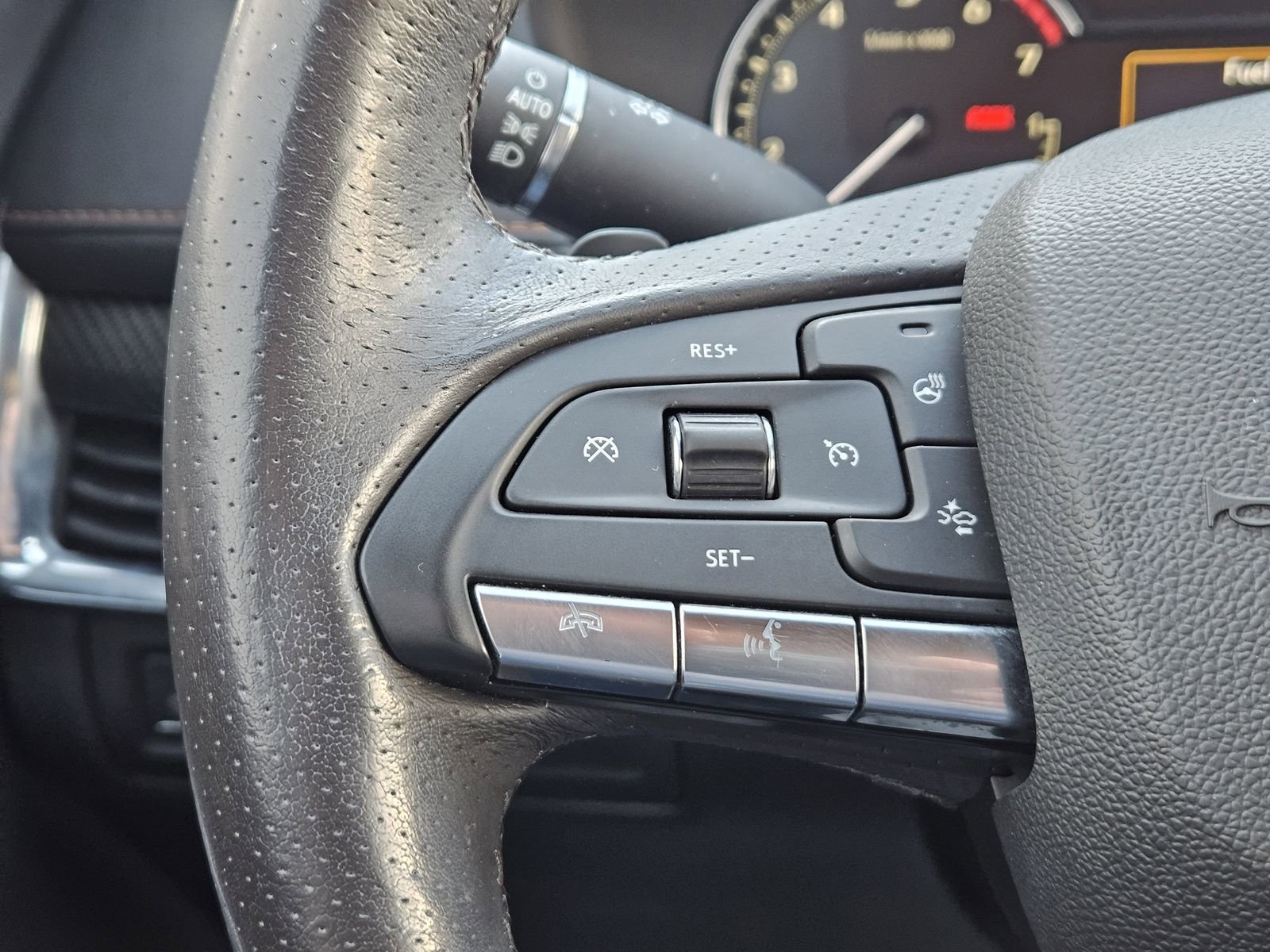 Certified 2023 Cadillac XT4 Sport w/ LPO, Onyx Lite Package image 24