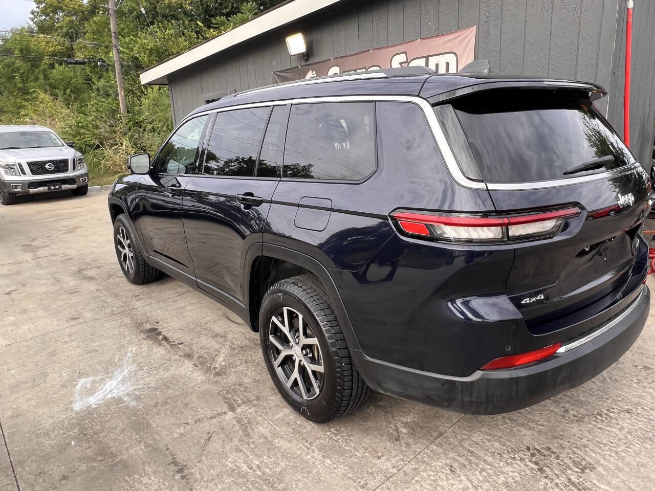 Used 2024 Jeep Grand Cherokee L Limited image 6