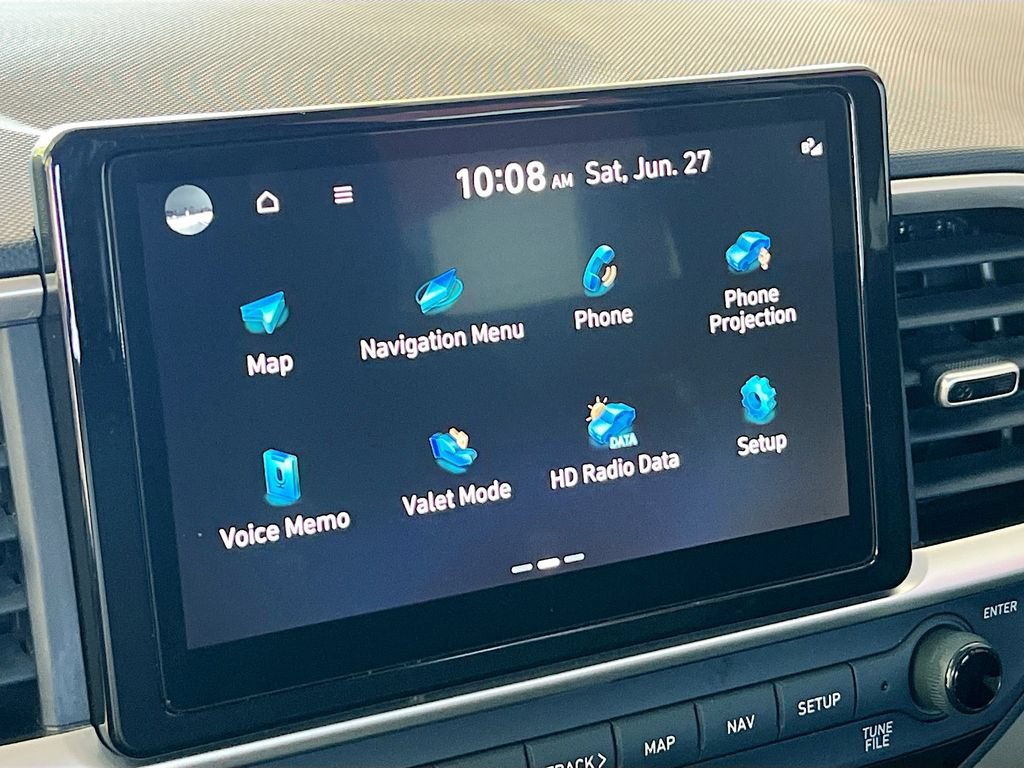 Used 2024 Hyundai Venue Limited FWD image 15
