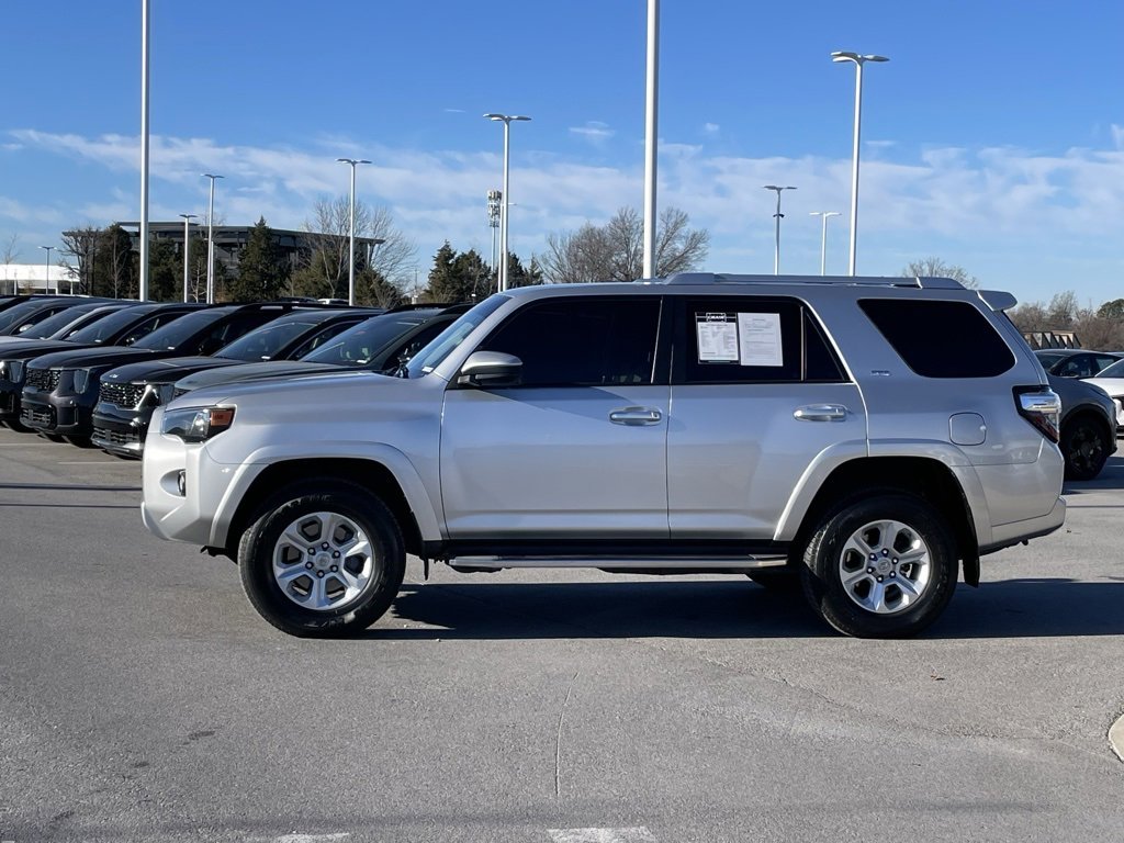 Used 2018 Toyota 4Runner SR5 image 4