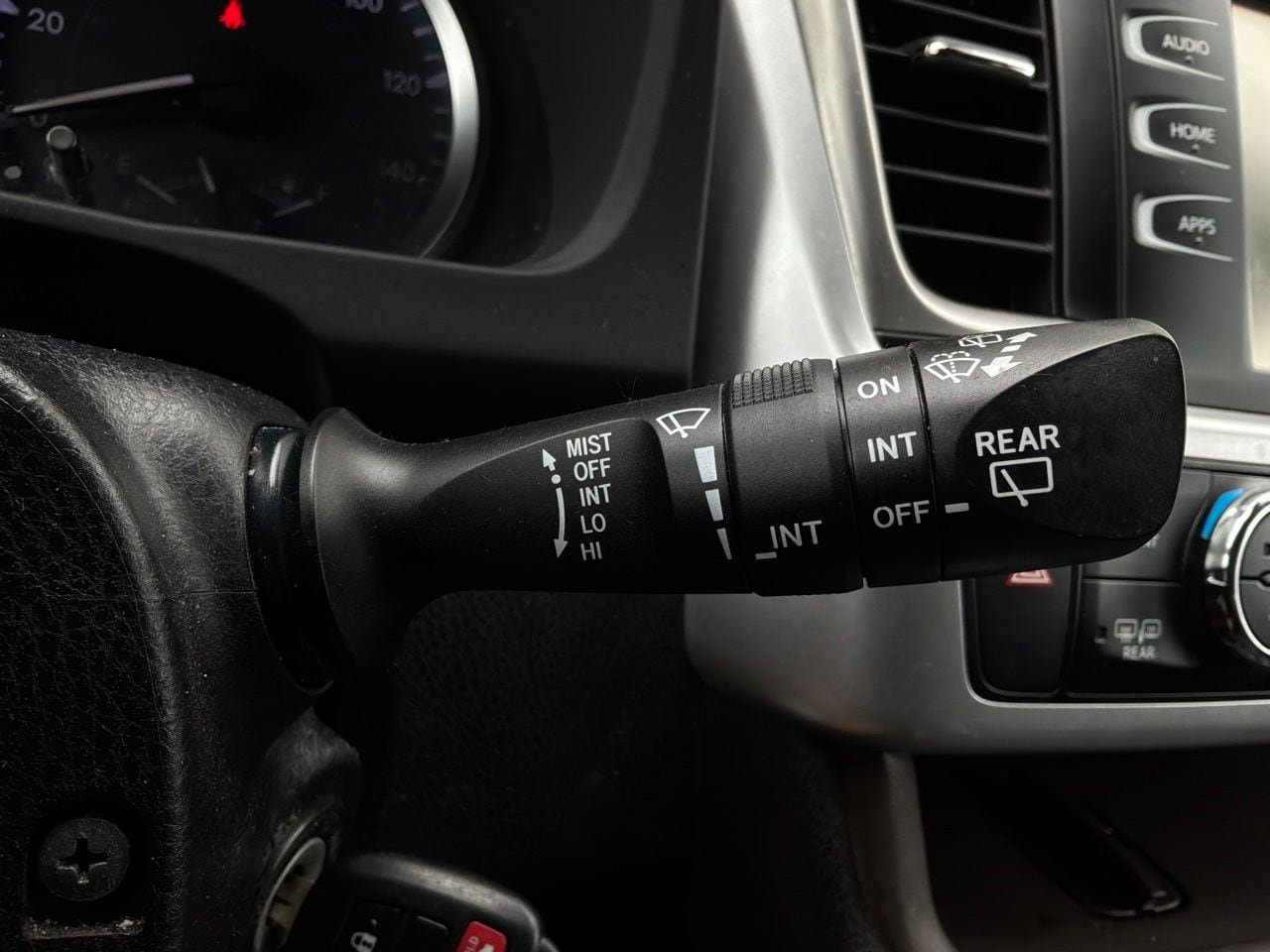 Used 2017 Toyota Highlander Plus FWD image 34