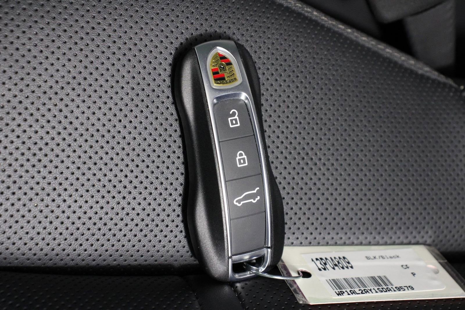 Certified 2025 Porsche Cayenne S AWD/4WD image 34
