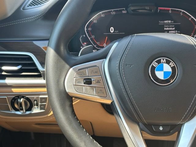 Used 2021 BMW 750i xDrive w/ Autobahn Package AWD/4WD image 21
